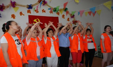 <em>女子看守所</em>大墙内唱红歌诵红诗