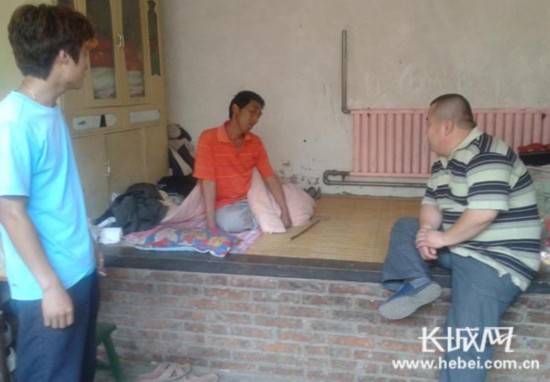 南皮县:父亲重病无钱治 13岁女儿欲辍学打工