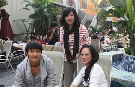 揭<em>陈松伶</em>曲折情路(图)