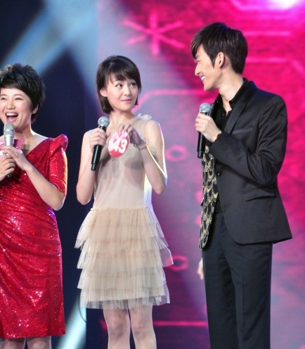  张翰郑爽 《我们结婚吧》秀恩爱 荧屏情侣逐一