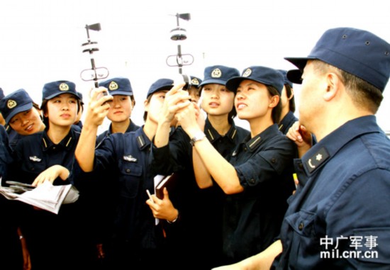 海军大连舰艇学院学员随舰出访 锤炼远洋训练