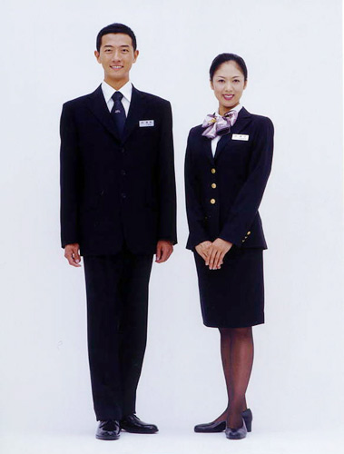 头等舱空姐的收入秘密_空姐收入(2)