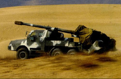 资料图:国产sh-1型155毫米车载榴弹炮行军