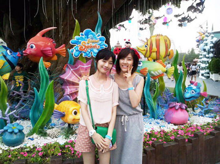 <em>韩国女子组合</em>Rainbow成员卢乙网上晒<em>素颜</em>照_