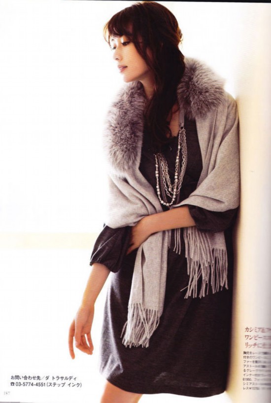 高清:林志玲登日本杂志 慵懒演绎优雅知性气息