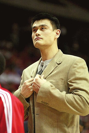 姚明自我调侃:解说是当临时工 感谢央视给机会