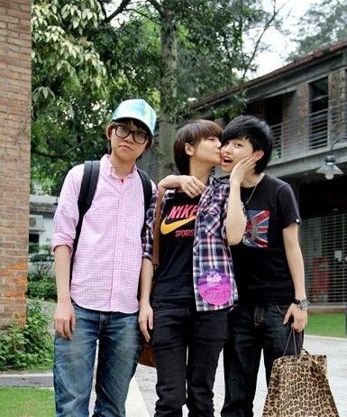 洪辰失了冠军<em>刘忻</em>丢了尊严 揭秘快女们的那点