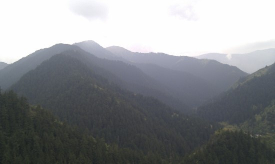 游览甘肃兰州兴隆山景区 领略云海森林风光