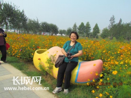 廊坊城市表情之八:<em>孝女</em>为八旬母亲拍美景_新闻