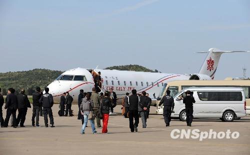 韩雪秀 鸽子蛋 好事将近?炫富明星麻烦不断_新