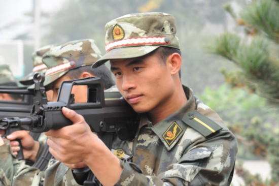 变课堂为战场 武警北京指挥学院提高军事教学