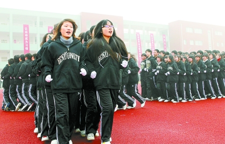 奔跑吧,同学!郑州80万中小学生开始冬季长跑
