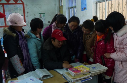 河南濮阳县电业局组织志愿者开展安全教育服务