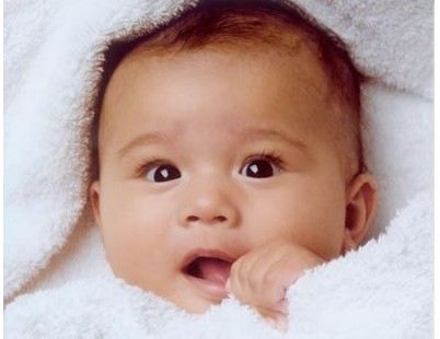 宝宝怎样才能睡出漂亮头型?