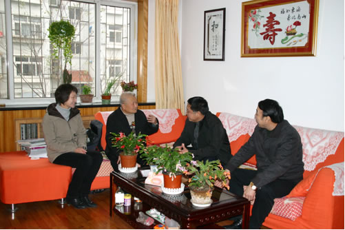 秦皇岛市商业银行:一本旧存折演绎人间真爱