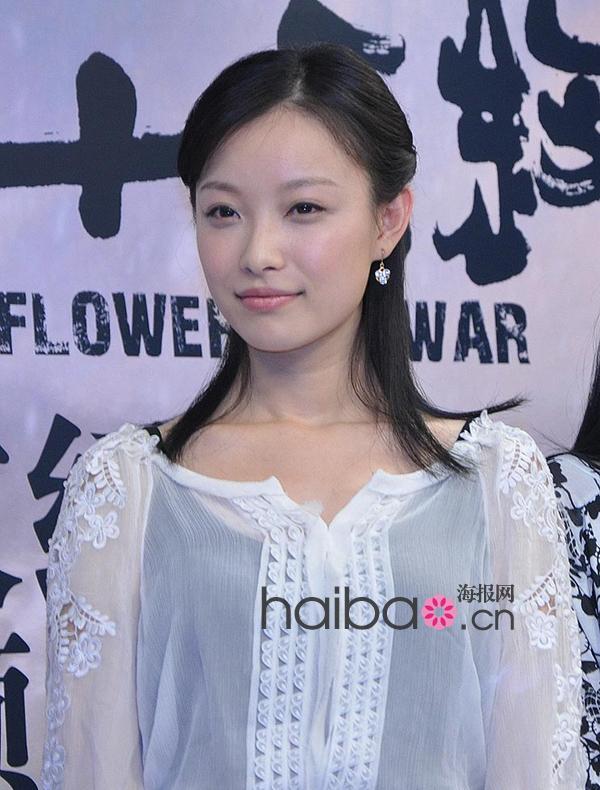 倪妮照片大放送 新谋女郎清纯妩媚(图)_新闻中心
