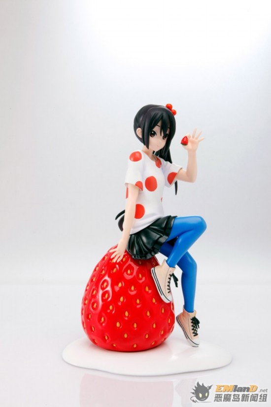 中野梓草莓治愈 gk 版本手办预售