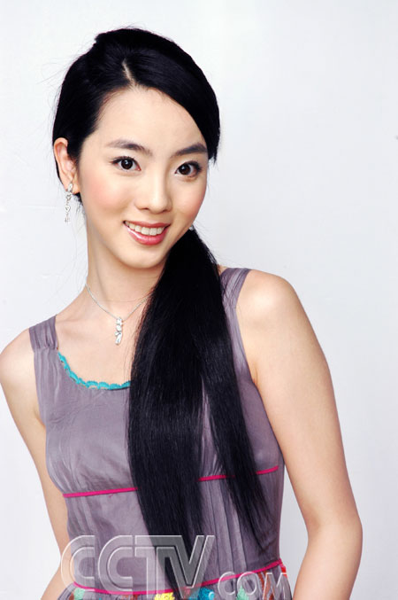 <em>央视</em>春晚女<em>主持人</em>推85后新人 <em>李思思</em>资料档案