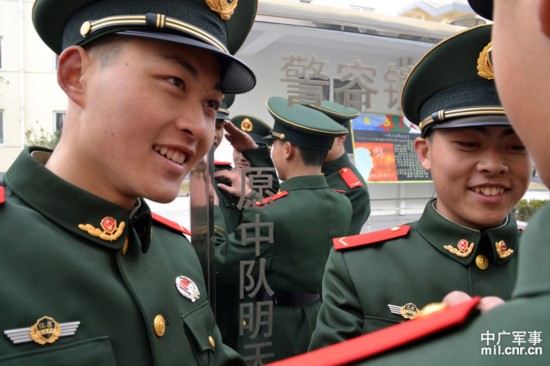 正式警察是什么警衔 7030616802070934620.jpg