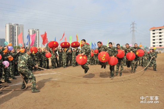 恭贺新春跳大绳