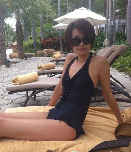 自曝比基尼照的十大女星 姚晨秀背<em>李艾</em>露胸_新