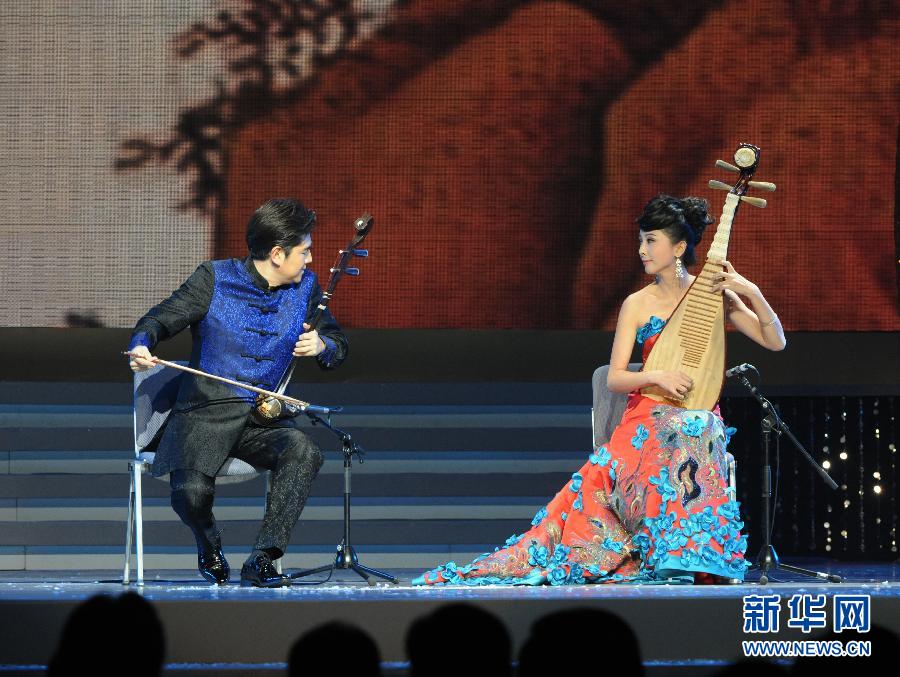 图:"四海同春"艺术团庆祝香港回归15周年演出