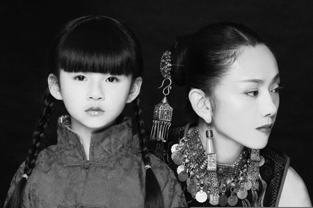 杨丽萍携侄女点亮芒果春晚