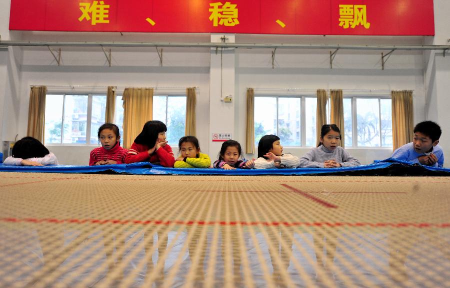 有"梦"的孩子们--记福州体校蹦床队[组图]