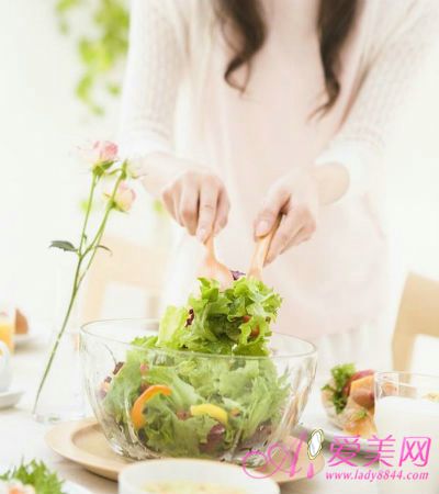 春季内火大湿气重 <em>女人</em>当心<em>阴道</em>炎找上你_新闻