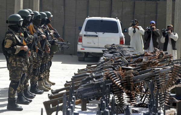 阿富汗警察部队经过北约部队10余年的精心指导和正规培训,战斗力终于