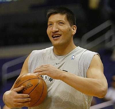 nba新浪体育_nba体育明星收入(2)