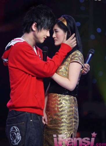 图文:<em>天下女人李小璐</em> 揭杨幂谢娜刘亦菲应采儿