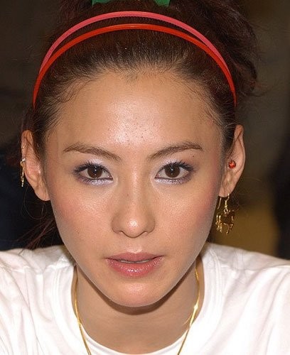 怎么样才可以当明星化妆师 3277918193859776223.jpg
