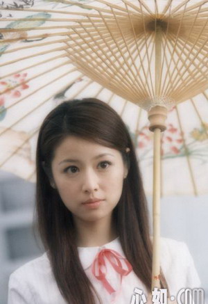 <em>少女</em>时代旧照惹整容<em>疑云</em> 看杨幂范冰冰蔡少芬