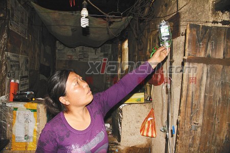女童患怪病<em>阴道</em>尿道合一起 外公外婆拾荒凑药