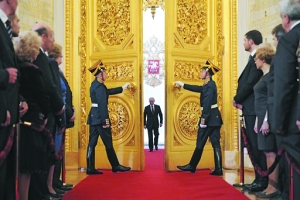 普京曾表示,当选总统后将提名梅德韦杰夫为政