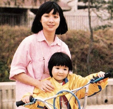 日本最年轻的妈妈_这位日本年轻妈妈的日常满足了很多女孩对婚后生活