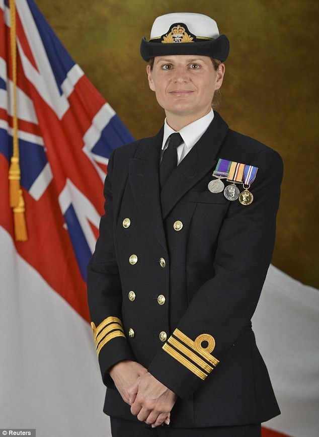 英国皇家海军历史上首位女战舰舰长韦斯特hms portland号战舰英国