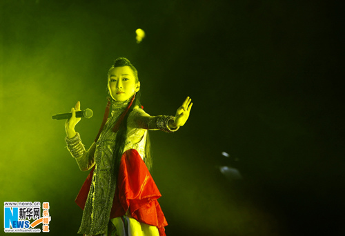 凤凰传奇_凤凰传奇组合收入(2)