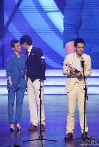 图文:柯震东不否认与萧亚轩绯闻