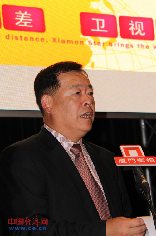率团访问的厦门市委常委,宣传部长叶重耕在推介活动上发表讲话.