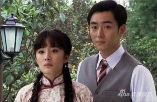 《刁蛮新娘》李东学救美杨幂遭遇强吻_娱乐中