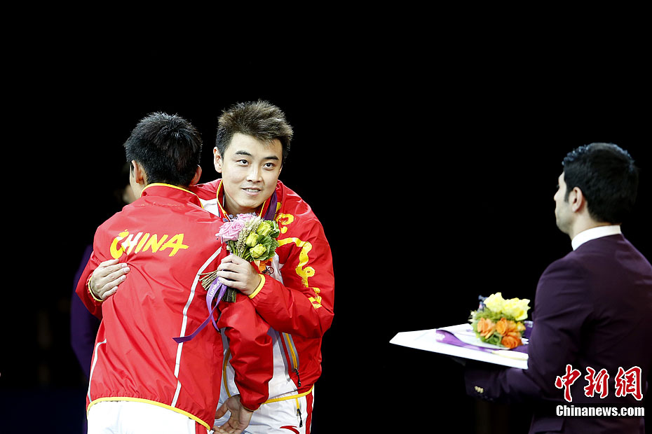 奥运会乒乓球男单决赛 众多球迷现场助威