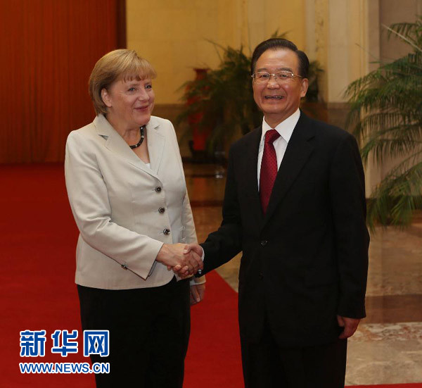 温家宝与默克尔共同主持第二轮中德政府磋商