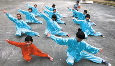 浙江瑞安侨乡学校向侨界<em>子女</em>传播中华<em>传统文化</em>