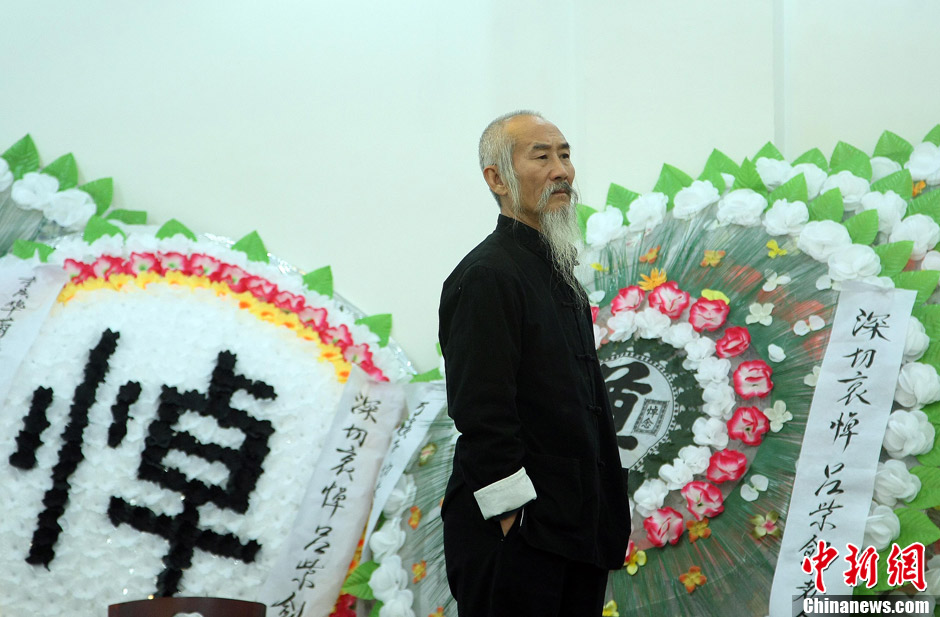 长江大侠<em>吕紫剑</em>老人追悼会在渝举行_新闻中