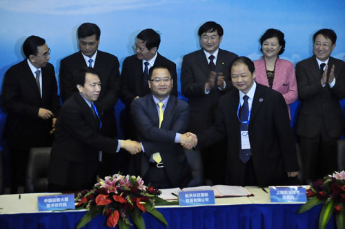 中国航天科技集团公司珠海航展签署金额逾30
