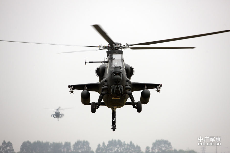 广州军区批量列装<em>国产</em>最新型武直<em>10</em>攻击直升