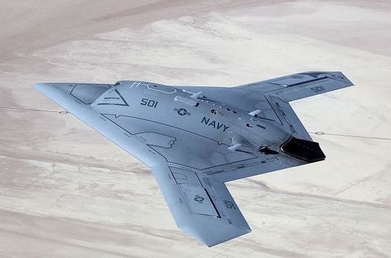 美国海军x47b隐形无人机将进行首次航母试验