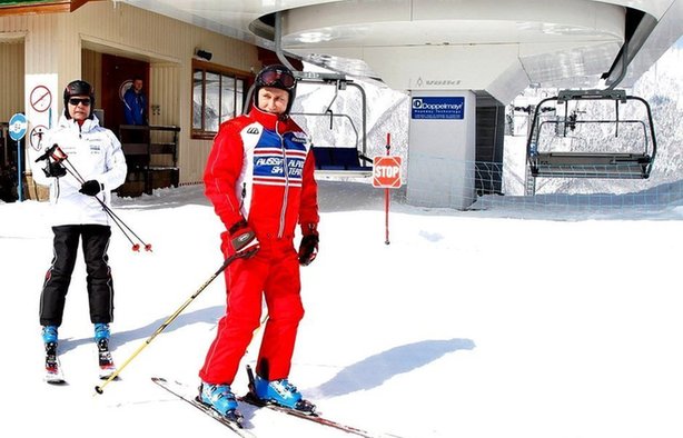 普京计划下月山地滑雪伤势严重传闻不攻自破